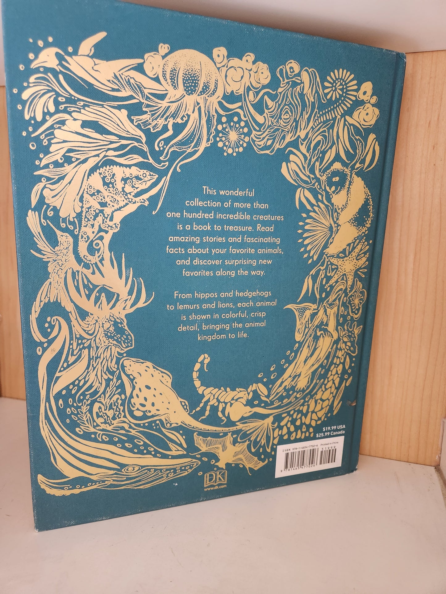 An Anthology of Intriguing Animals by Ben Hoare (Factory Flawed)