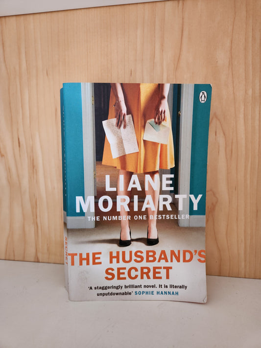 The Husbands Secret by Liane Moriarty [ Preloved]