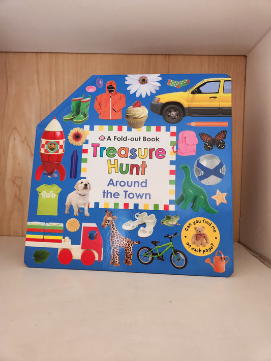 Treasure Hunt Around The Town Fold Out Book( Priddy)